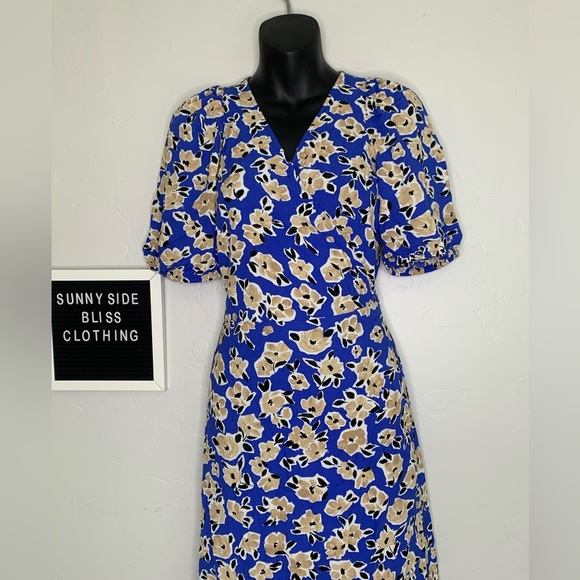 Ann Taylor Women’s Floral V Neck Maxi Wrap Dress Size 0 - Picture 3 of 14